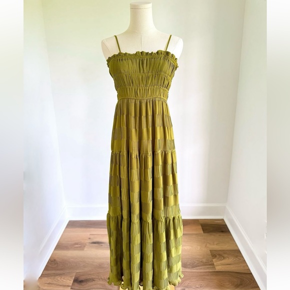 Anthropologie Dresses & Skirts - Anthropologie stunning and timeless dress